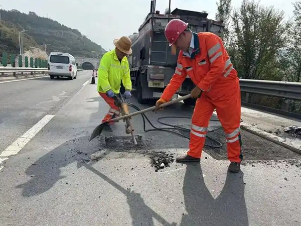 镇海沥青路面修补价格